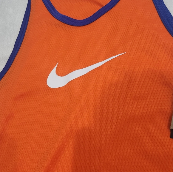 mens basketball shirt small - Picture 2 of 3